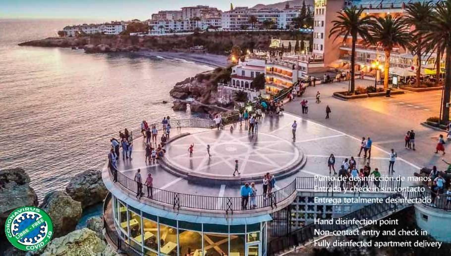 Estudio Nerja Luna Appartamento Esterno foto